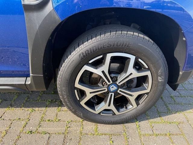 Używany Dacia Duster Celebration 101 KM (74 kW) 2020 Niebieski SUV