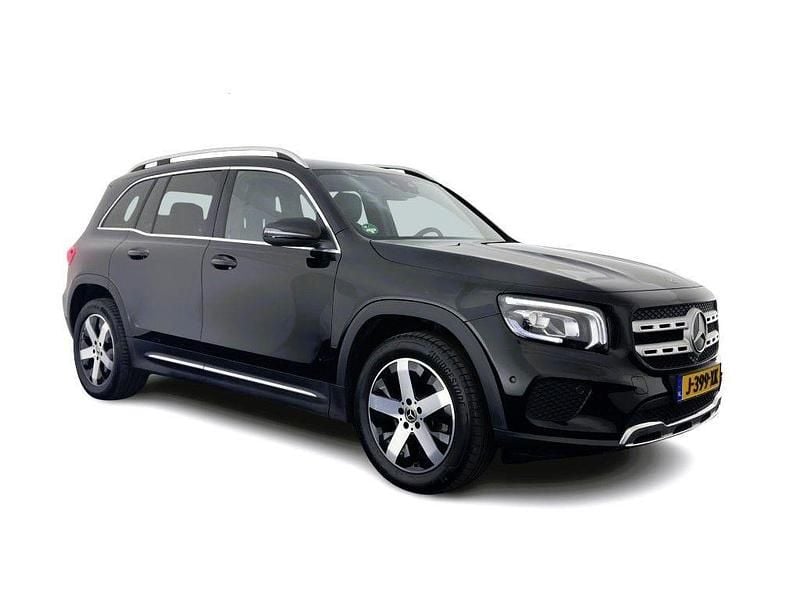 Schwarz Gebraucht 2020 Mercedes GLB180 Business SUV | 21.745 € - Bild 1/4