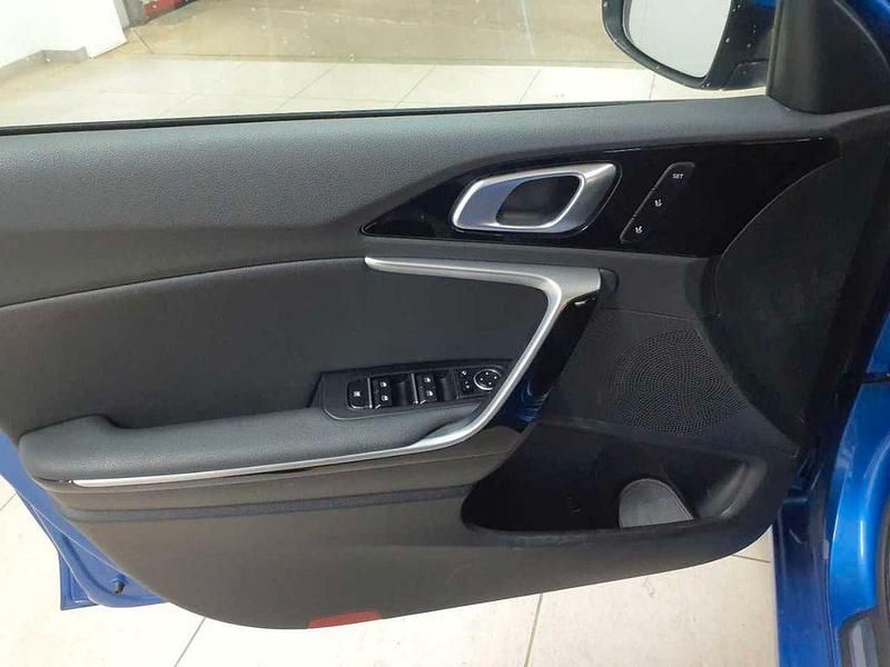 Gebraucht Kia Ceed Sportswagon Spirit 105 PS (77 kW) 2022 Blue flame metallic Kombi