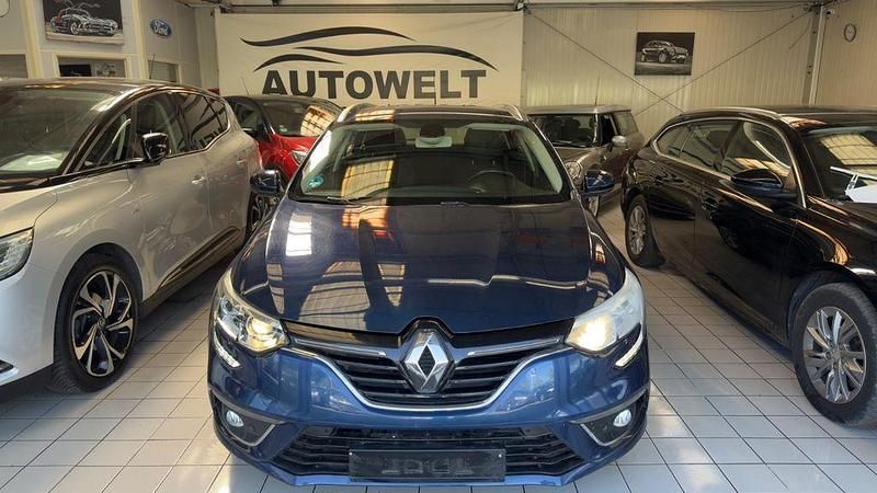 Gebraucht Renault Mégane IV Business 140 PS (102 kW) 2019 Blau Limousine
