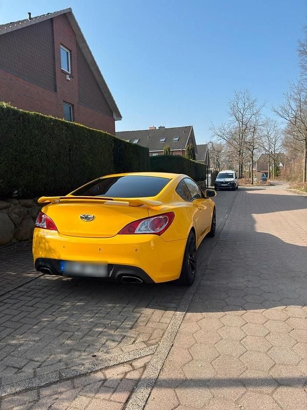 Gebraucht Hyundai Genesis 303 PS (222 kW) 2012 Gelb Coupé