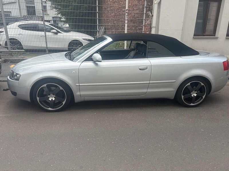 Silber Gebraucht 2003 Audi A4 Cabriolet Cabrio | 2.650 € (Guter Preis) - Bild 1/4
