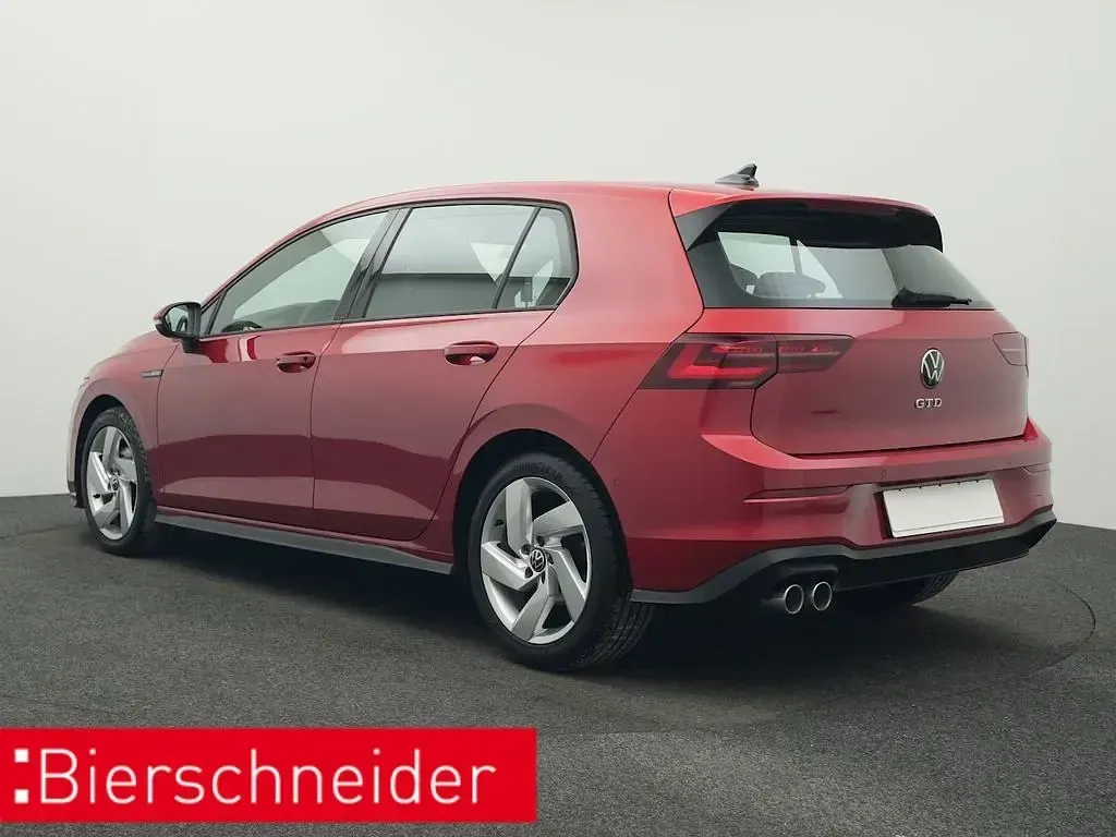 Second-hand VW Golf VIII GTD 200 CP (147 kW) 2023 Roșu Berlinǎ