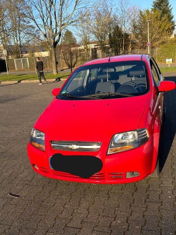 Gebraucht Chevrolet Kalos 72 PS (52 kW) 2008 Rot Limousine