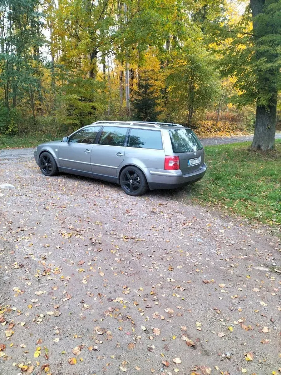 Gebraucht VW Passat Highline 196 PS (144 kW) 2003 Grau Kombi