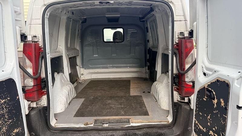 Gebraucht Peugeot Expert 90 PS (66 kW) 2010 Weiß Van