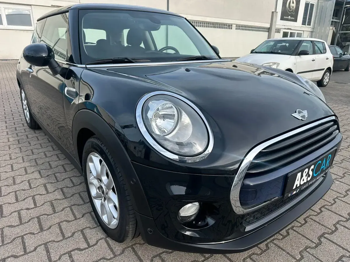 Gebraucht Mini Cooper 136 PS (100 kW) 2017 Schwarz Kleinwagen