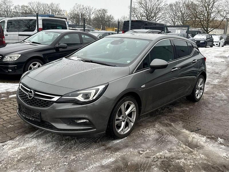 Gebraucht Opel Astra Innovation 110 PS (80 kW) 2018 Kleinwagen