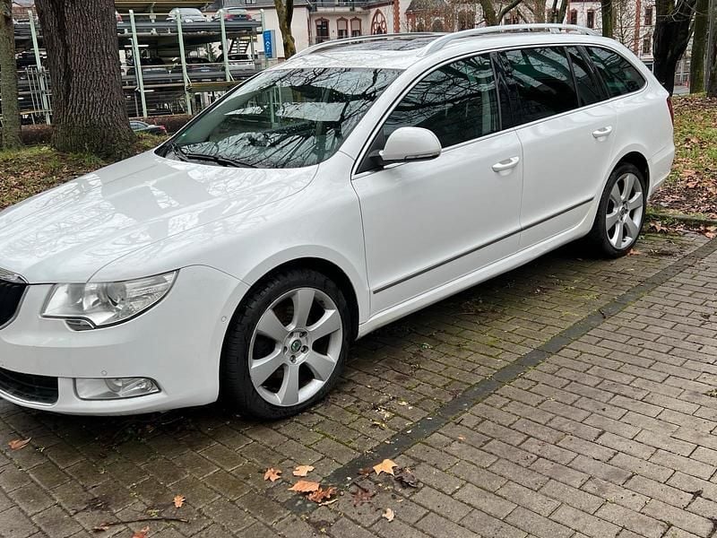 Gebraucht Skoda Octavia 170 PS (125 kW) 2010 Weiß Kombi