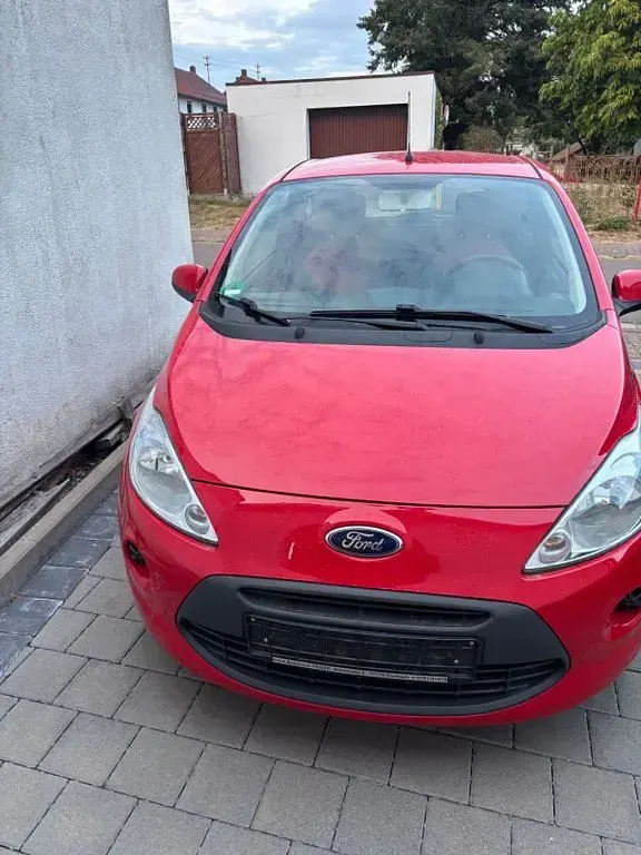 Gebraucht Ford Ka Trend 69 PS (50 kW) 2016 Rot Kleinwagen