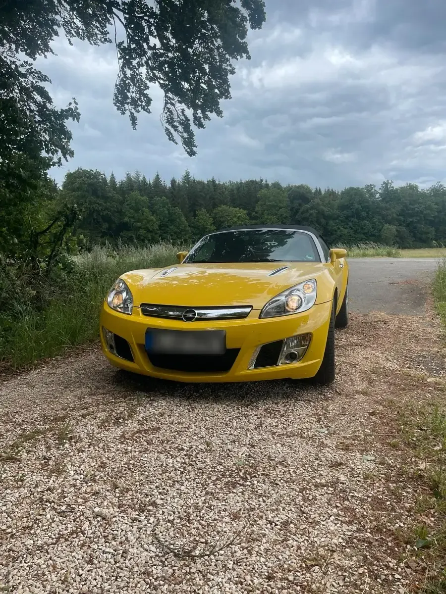 Gebraucht Opel GT 264 PS (194 kW) 2008 Gelb Cabrio