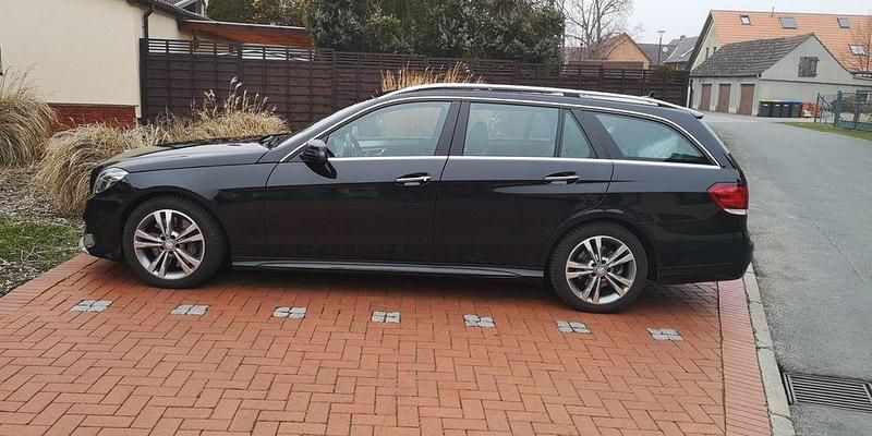 Gebraucht Mercedes E350 AMG line 258 PS (189 kW) 2016 Schwarz Kombi