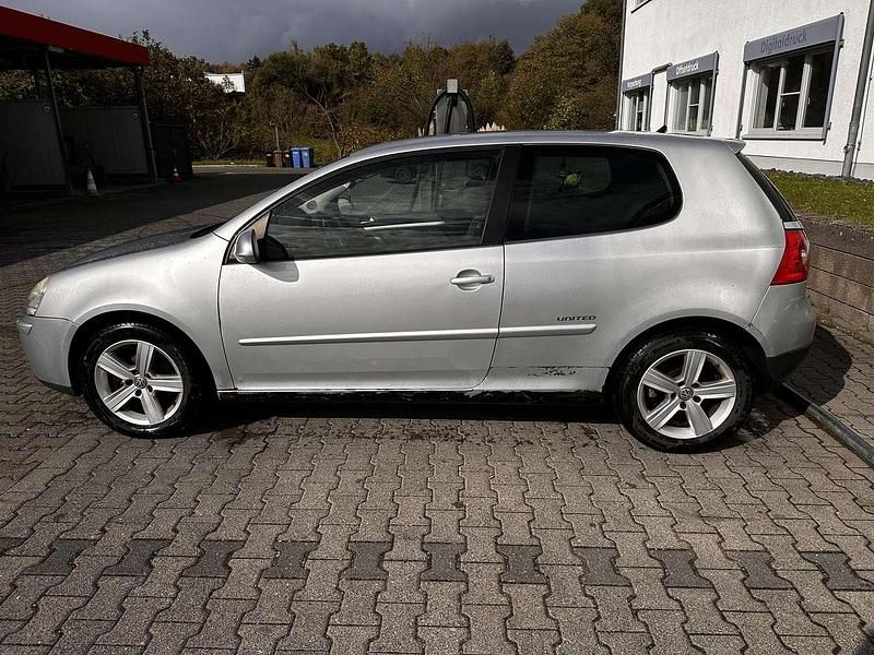 Gebraucht 2008 VW Golf VI Comfortline Limousine | 1.300 € (Guter Preis) - Bild 1/4