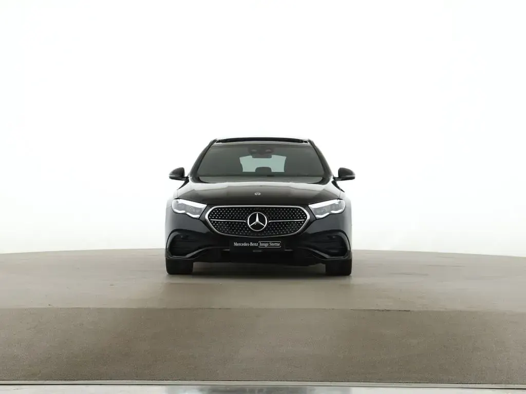 Gebraucht Mercedes E450 AMG 367 PS (269 kW) 2024 Schwarz Limousine