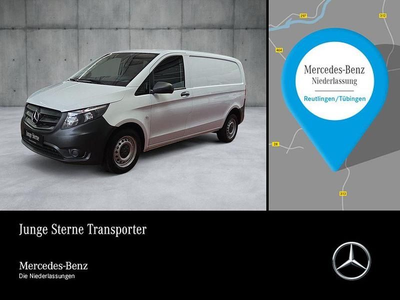 Weiß Gebraucht 2021 Mercedes Vito Van / Kleinbus | 17.350 € (Guter Preis) - Bild 1/4
