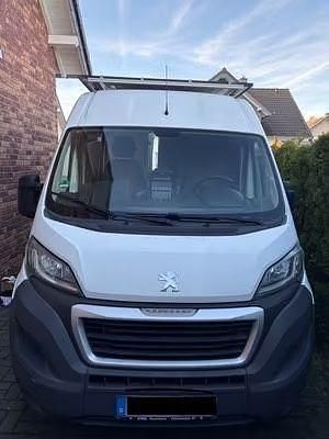 Gebraucht Peugeot Boxer 131 PS (96 kW) 2018 Weiß Van