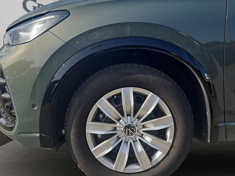 Gebraucht VW Tiguan R-line 150 PS (110 kW) 2025 Grün SUV