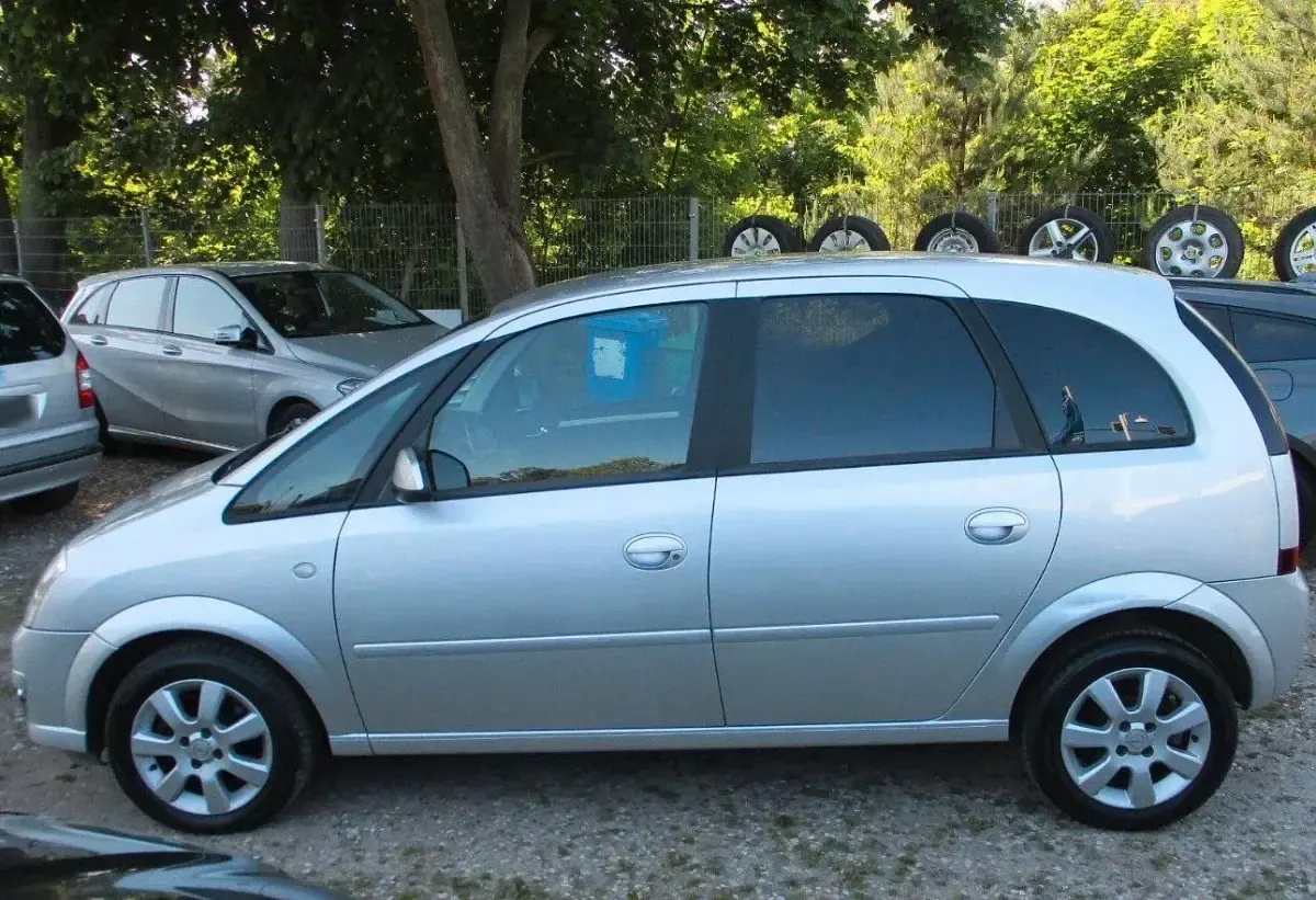 Gebraucht Opel Meriva Cosmo 105 PS (77 kW) 2006 Silber Van / Kleinbus