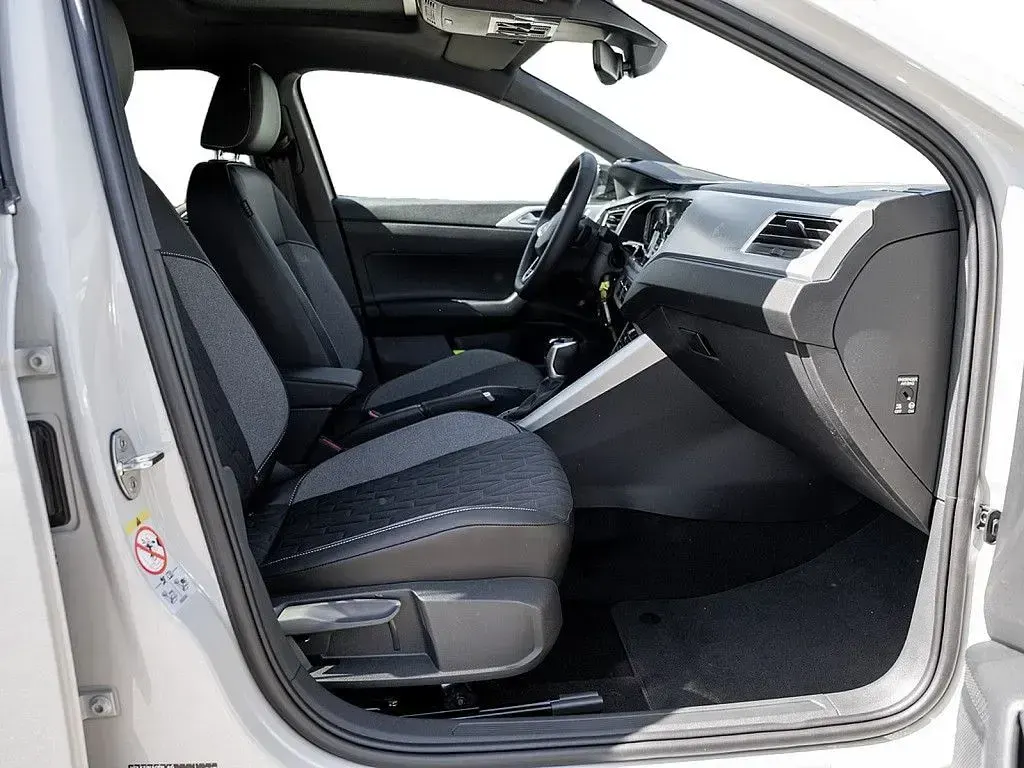 Gebraucht VW Taigo 116 PS (85 kW) 2026 Grau SUV