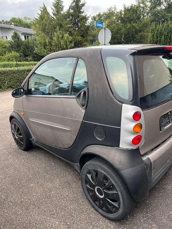 Andere farben Gebraucht 2000 Smart ForTwo Coupé Coupé | 500 € (Guter Preis) - Bild 1/4
