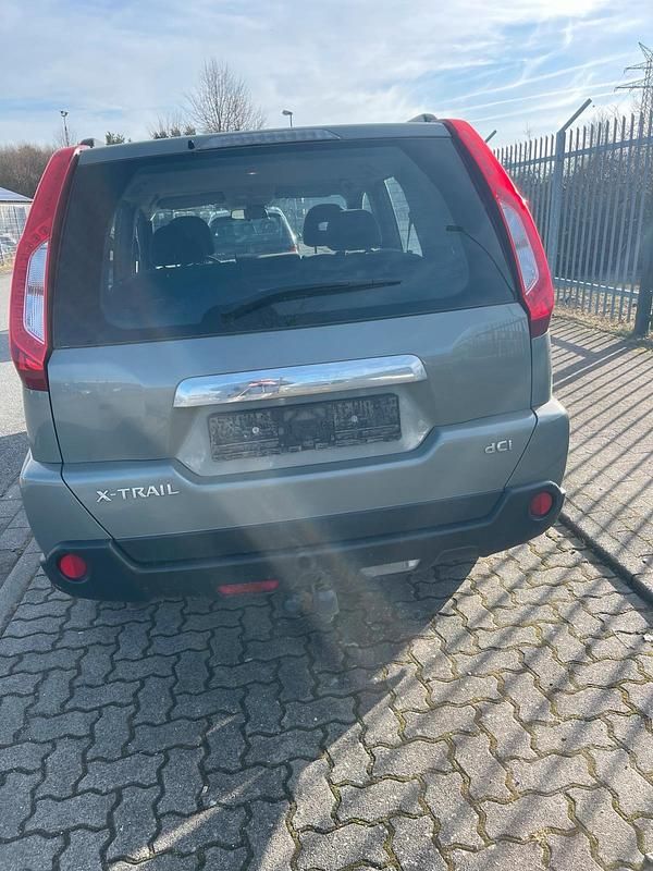 Gebraucht Nissan X-Trail 150 PS (110 kW) 2011 Grün SUV