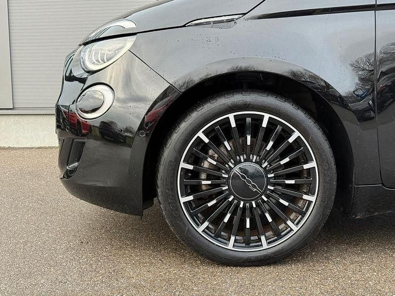 Gebraucht Fiat 500e Icon 86 kW (118 PS) 2022 Schwarz Cabrio