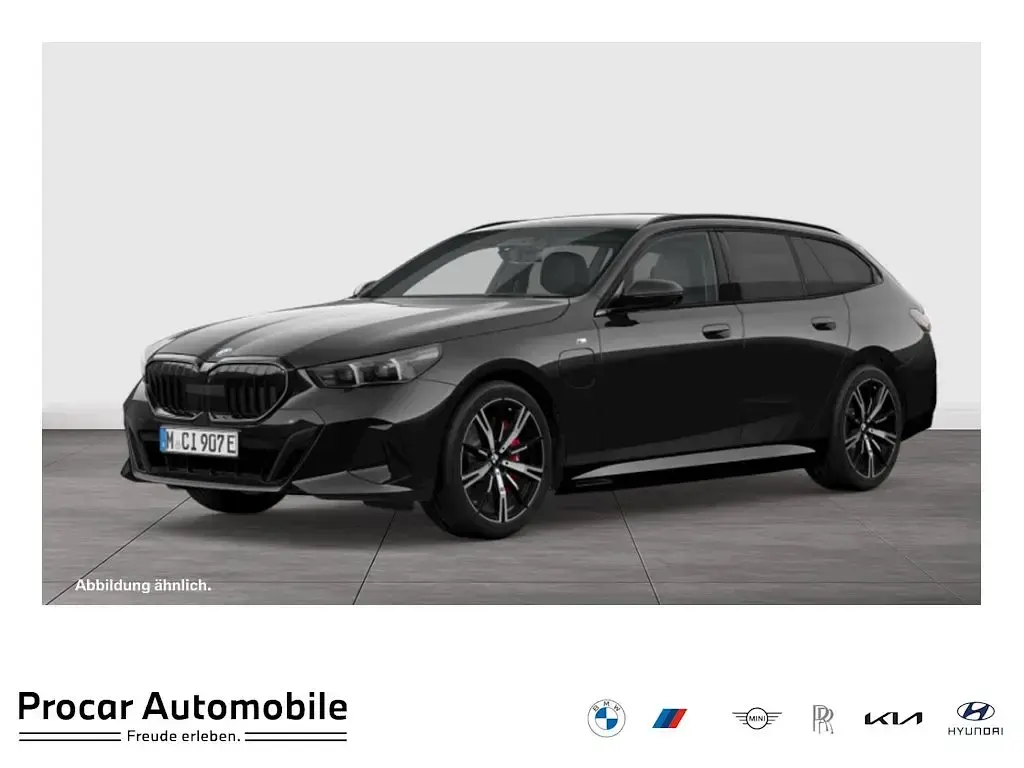 Gebraucht BMW 550e Sport Line 489 PS (359 kW) 2025 Kombi