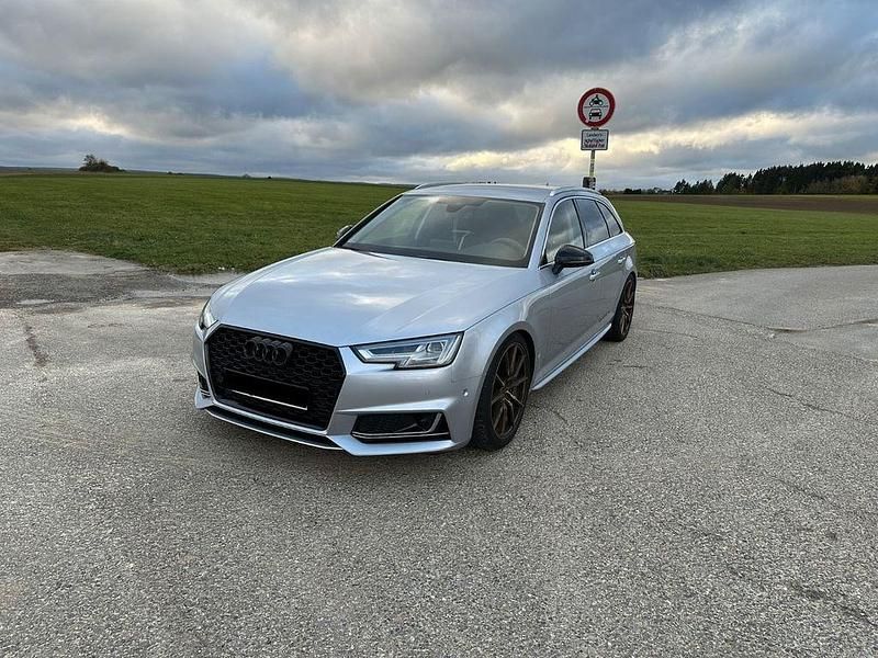 Silber Gebraucht 2016 Audi A4 S-Line Kombi | 16.400 € (Guter Preis) - Bild 1/4