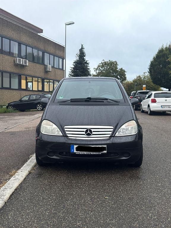 Schwarz Gebraucht 1998 Mercedes A160 Avantgarde Van / Kleinbus | 1.450 € (Guter Preis) - Bild 1/4