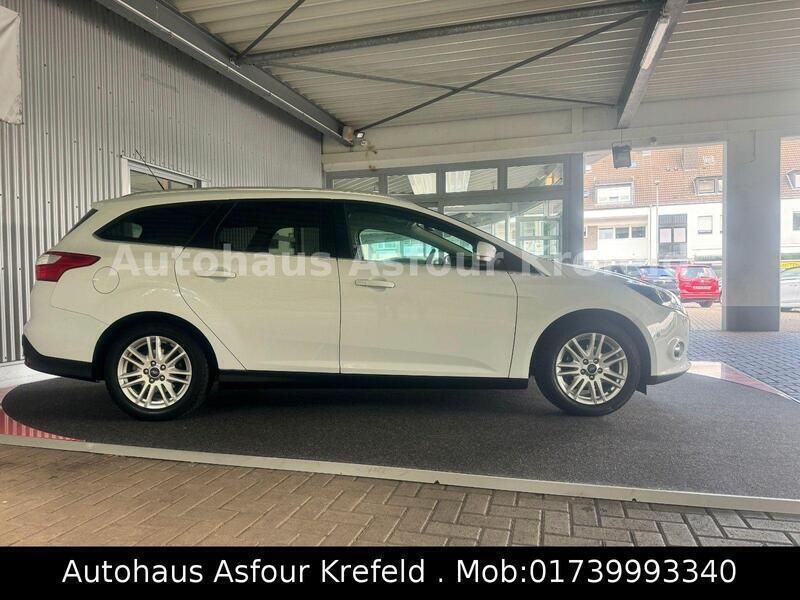 Gebraucht Ford Focus Titanium 125 PS (91 kW) 2014 Weiß Kombi