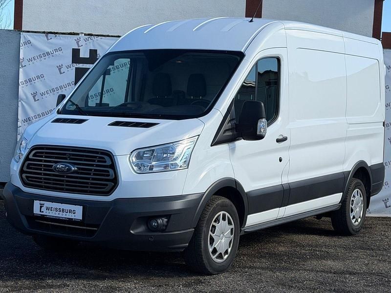 Gebraucht Ford Transit Trend 131 PS (96 kW) 2018 Weiß Van / Kleinbus