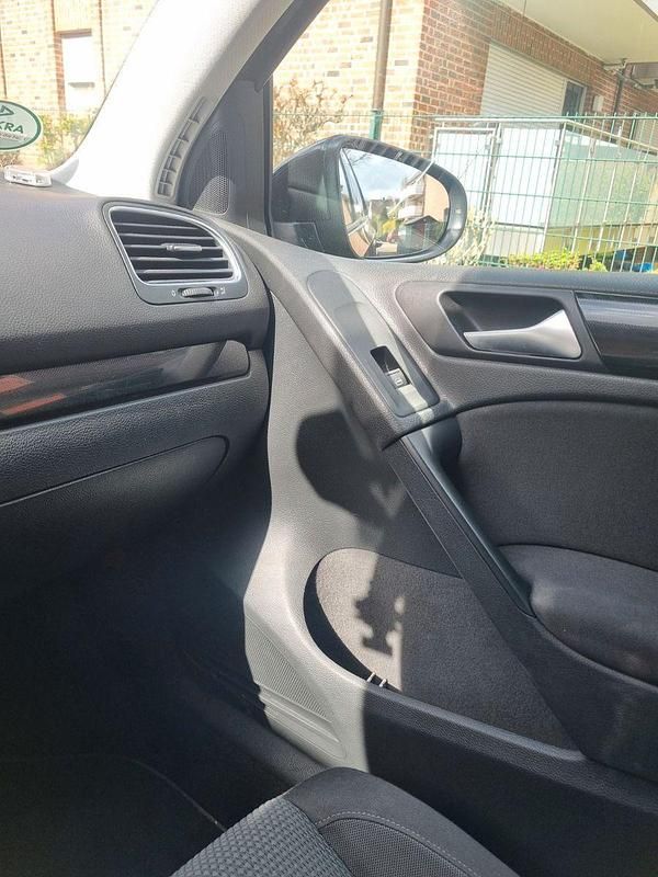 Gebraucht VW Golf VI Highline 110 PS (80 kW) 2009 Schwarz Kleinwagen