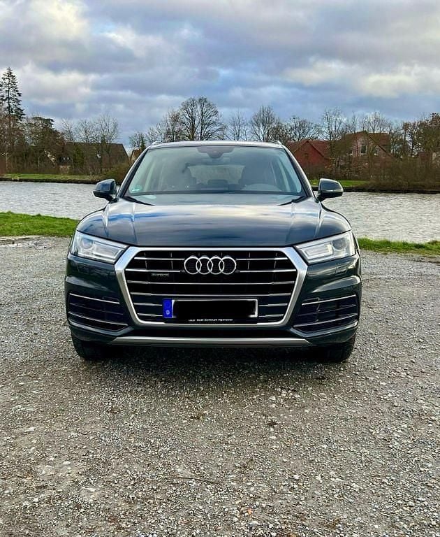 Gebraucht Audi Q5 Ambiente 190 PS (139 kW) 2019 Grau SUV
