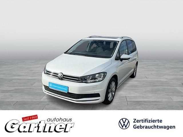 Gebraucht VW Touran Move 150 PS (110 kW) 2023 Oryxweiß perlmutteffekt Van / Kleinbus