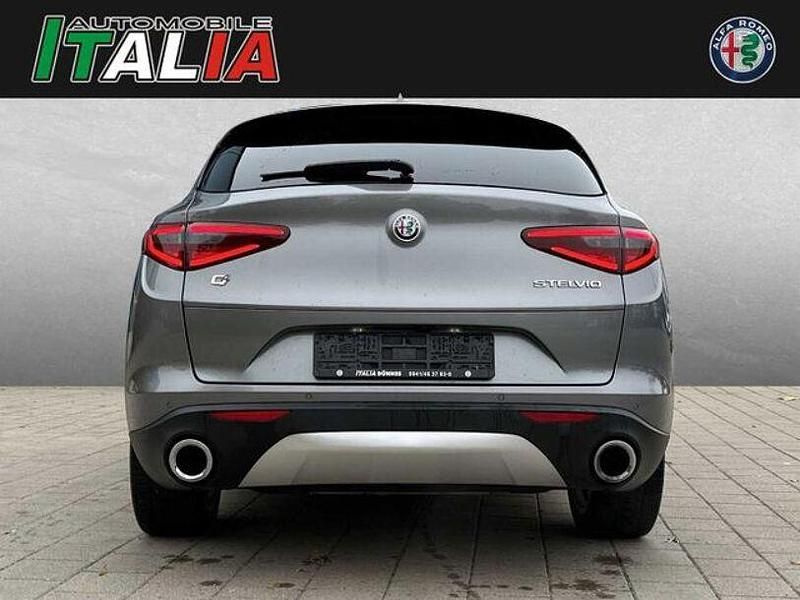 Gebraucht Alfa Romeo Stelvio 280 PS (205 kW) 2017 Grau SUV