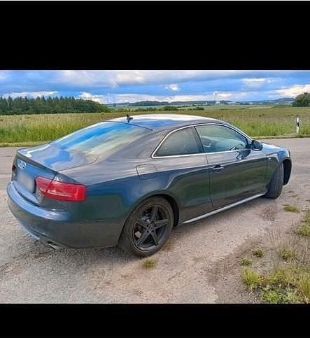 Grau Gebraucht 2010 Audi A5 S-Line Coupé | 7.000 € (Superpreis) - Bild 1/4