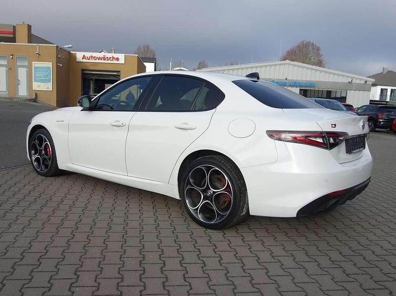 Gebraucht Alfa Romeo Giulia Veloce 280 PS (205 kW) 2024 Grigio vesuvio, metallic Limousine