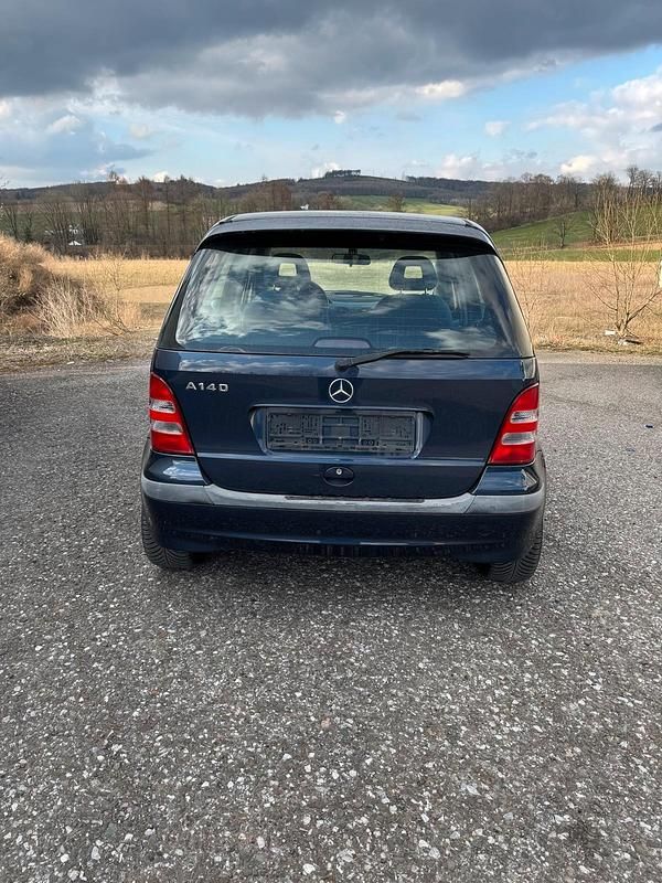 Gebraucht Mercedes A140 2002 Blau Kleinwagen