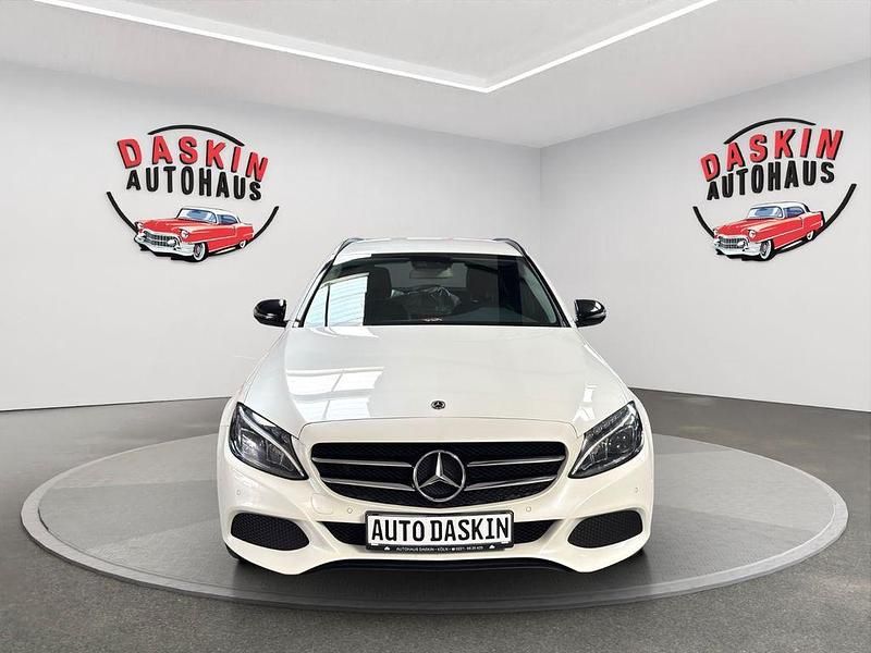 Gebraucht Mercedes C250 211 PS (155 kW) 2018 Weiß Kombi