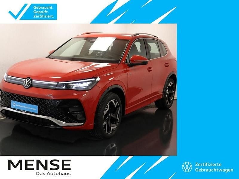 Persimmon red Gebraucht 2024 VW Tiguan R-line SUV | 42.415 € (Fairer Preis) - Bild 1/4