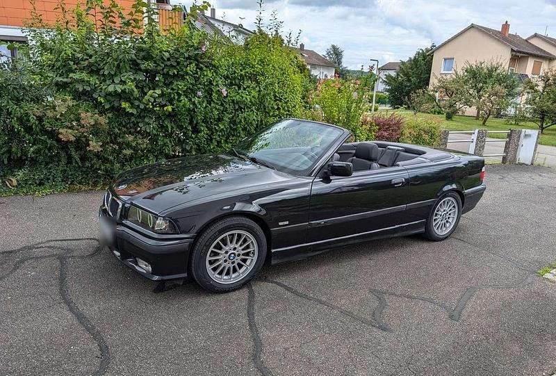 Gebraucht BMW 318 Cabriolet 116 PS (85 kW) 1998 Schwarz Cabrio