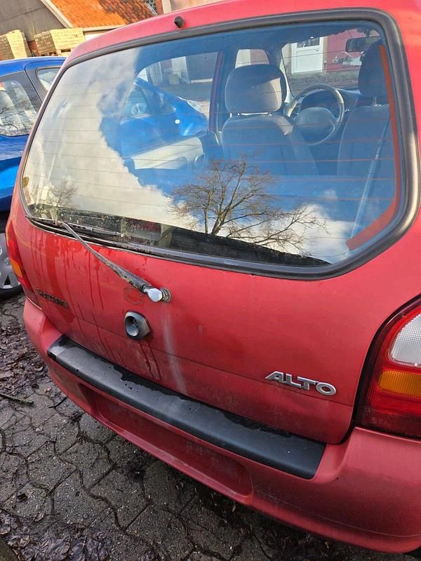 Gebraucht Suzuki Alto 46 PS (33 kW) 2002 Rot Kleinwagen