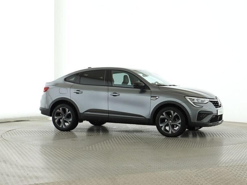 Grau Gebraucht 2023 Renault Arkana R.S. SUV | 24.400 € (Guter Preis) - Bild 1/4