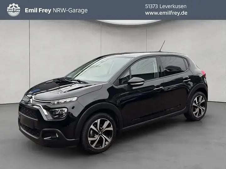 Perla nera schwarz metallic Gebraucht 2023 Citroën C3 PureTech Kleinwagen | 15.180 € (Guter Preis) - Bild 1/4