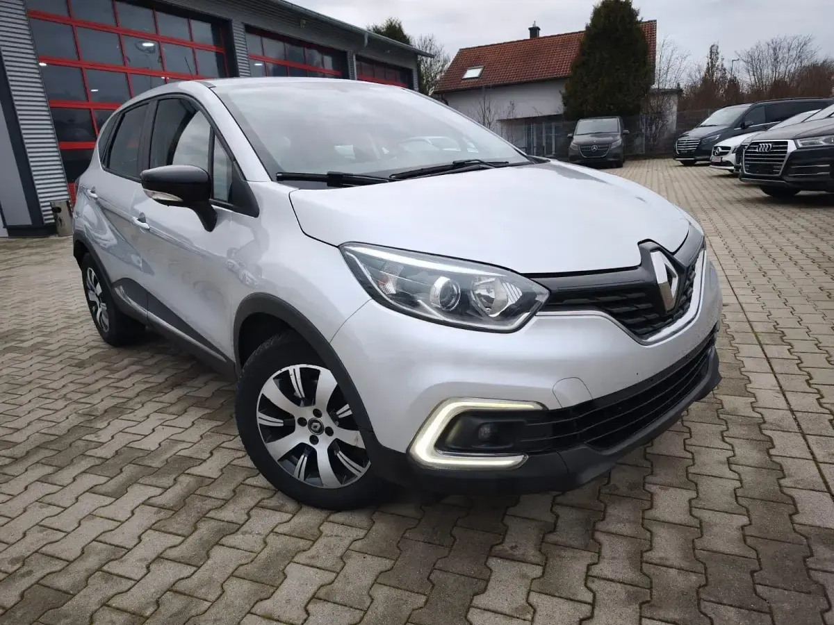 Gebraucht Renault Captur 90 PS (66 kW) 2018 Silber SUV