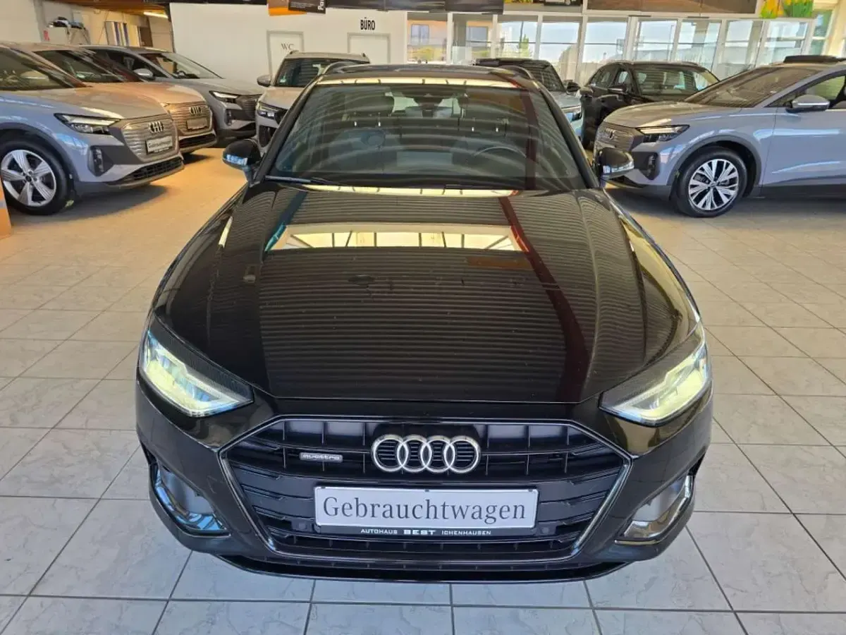 Gebraucht Audi A4 Advanced 204 PS (150 kW) 2023 Schwarz Kombi