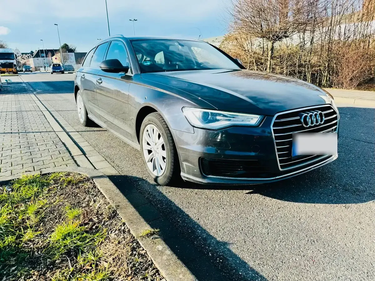 Gebraucht Audi A6 140 PS (102 kW) 2015 Schwarz Kombi
