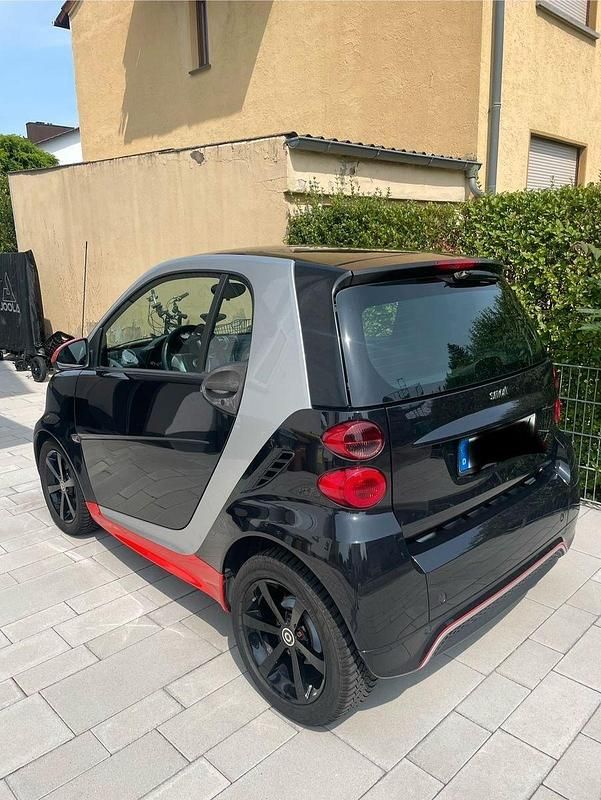 Schwarz Gebraucht 2013 Smart ForTwo Coupé Passion Coupé | 6.100 € (Fairer Preis) - Bild 1/4