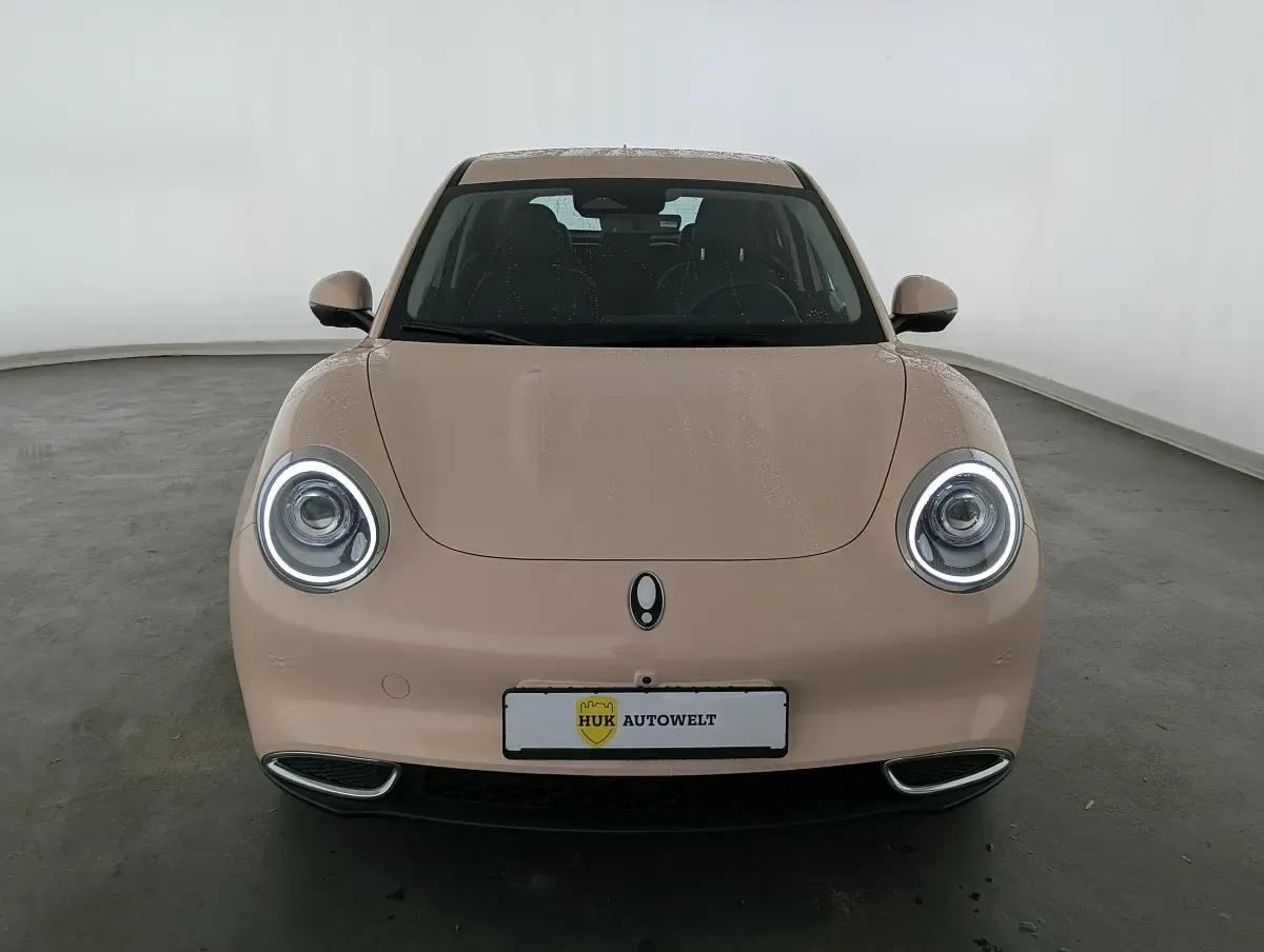 Używany Ora Funky Cat 400 Pro 125 kW (171 KM) 2023 Różowy Hatchback