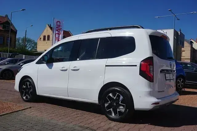 Gebraucht Nissan Townstar 360º 131 PS (96 kW) 2023 Weiß Kombi